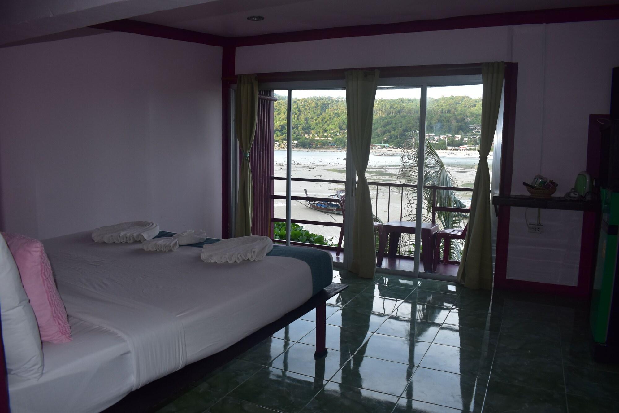 Phi Phi Beach Front Resort Esterno foto