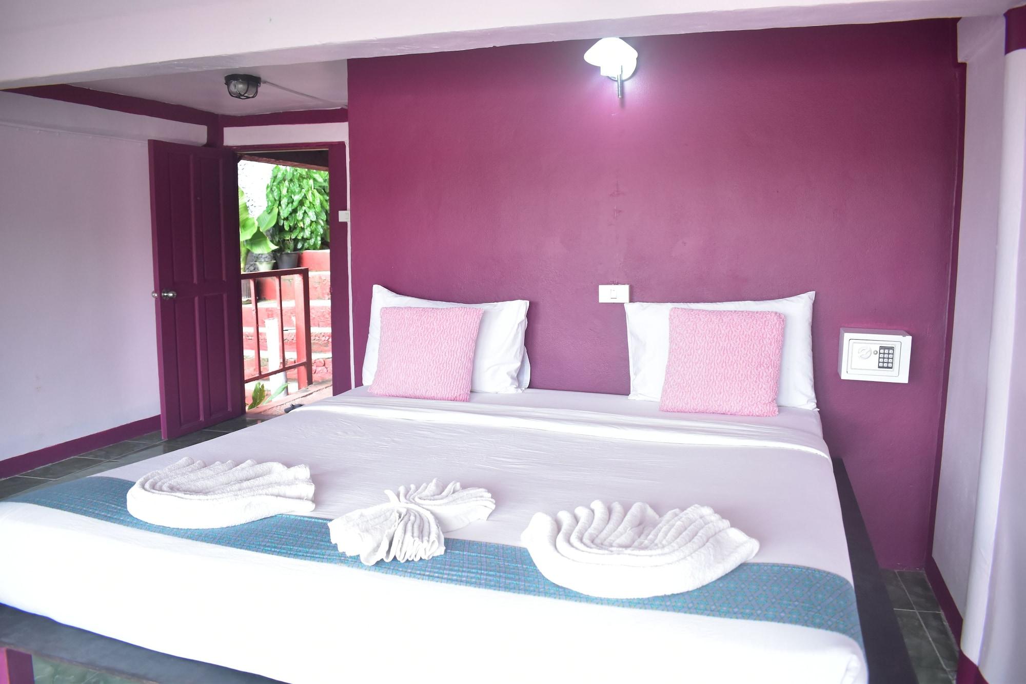 Phi Phi Beach Front Resort Esterno foto