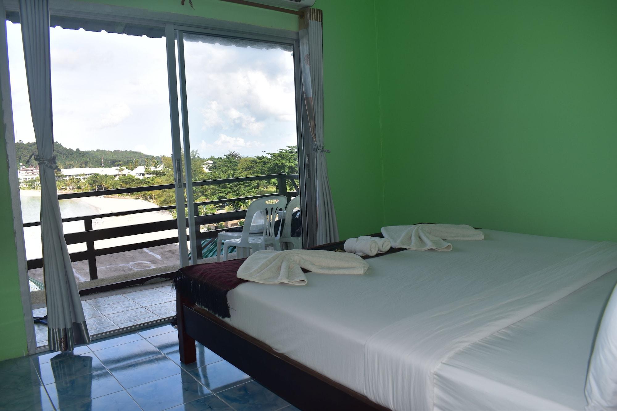 Phi Phi Beach Front Resort Esterno foto