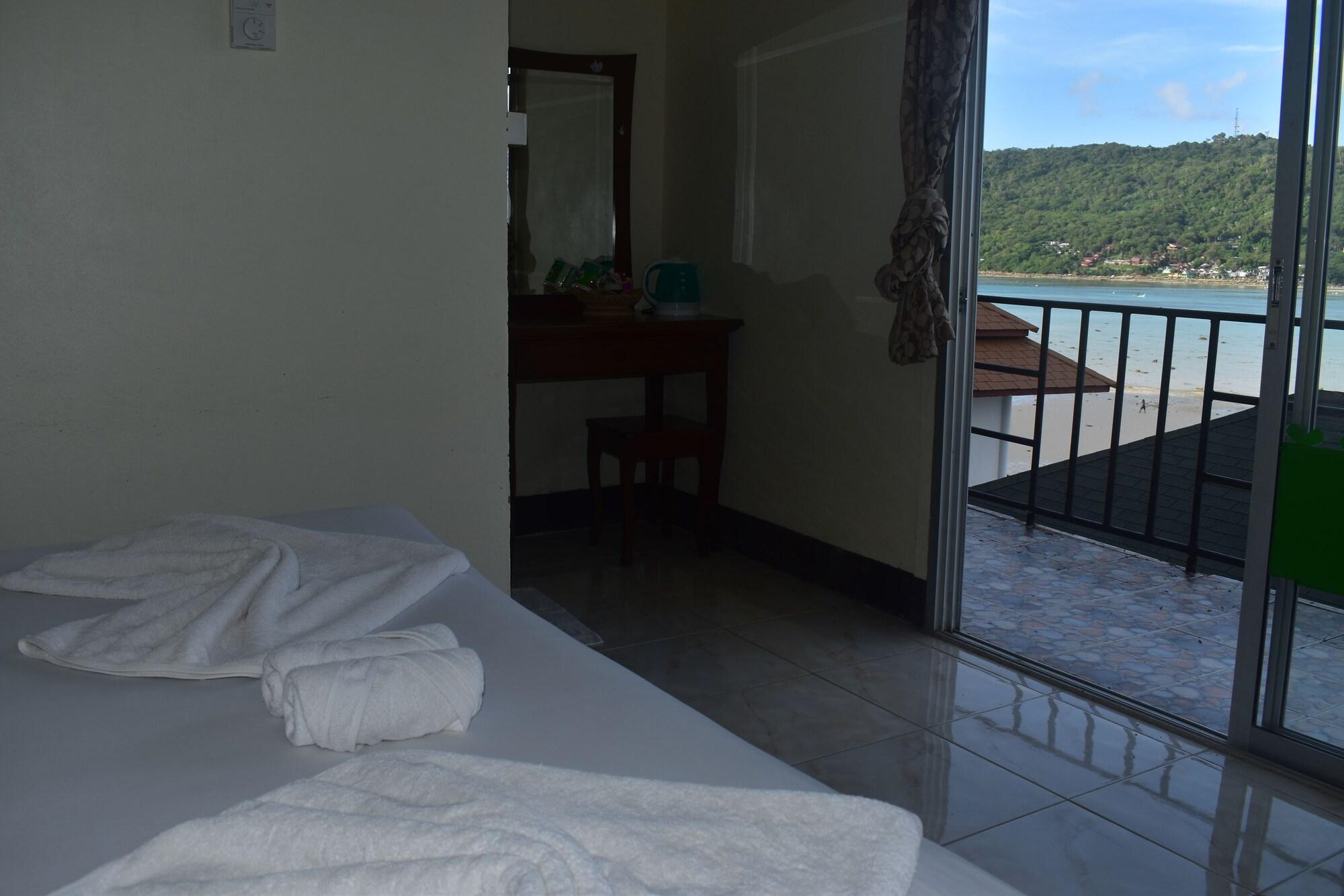 Phi Phi Beach Front Resort Esterno foto