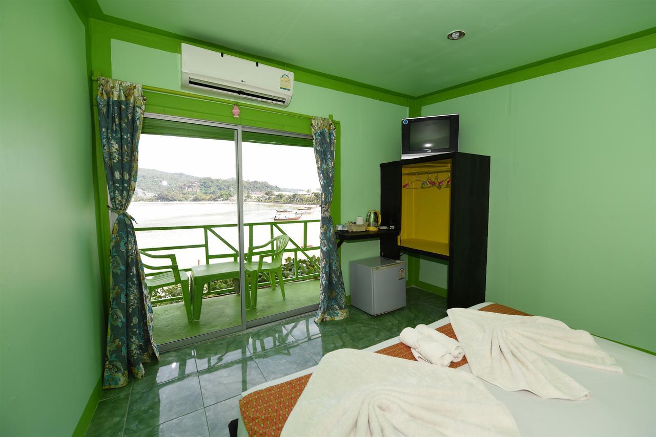 Phi Phi Beach Front Resort Esterno foto