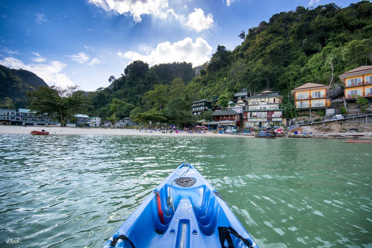 Phi Phi Beach Front Resort Esterno foto