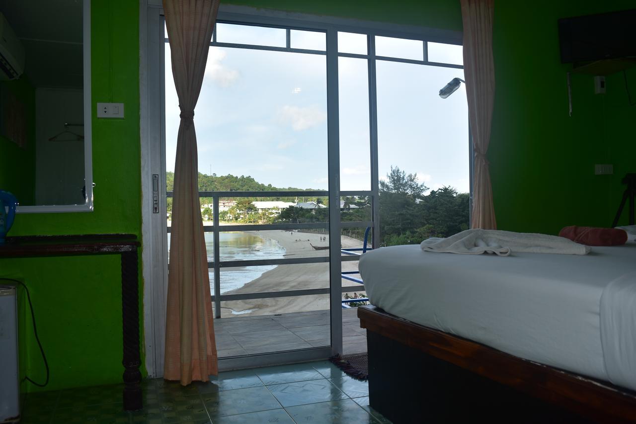 Phi Phi Beach Front Resort Esterno foto