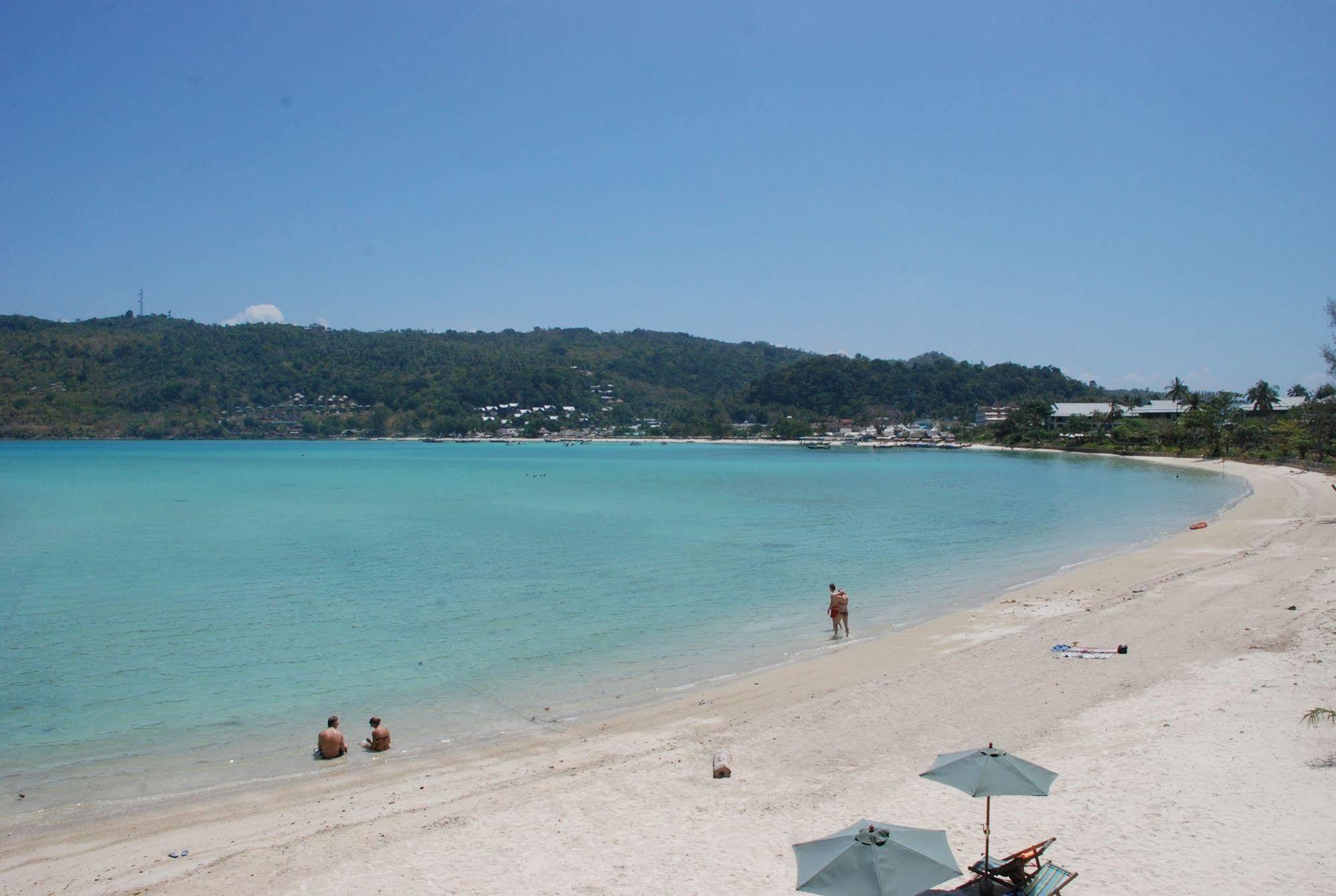 Phi Phi Beach Front Resort Esterno foto